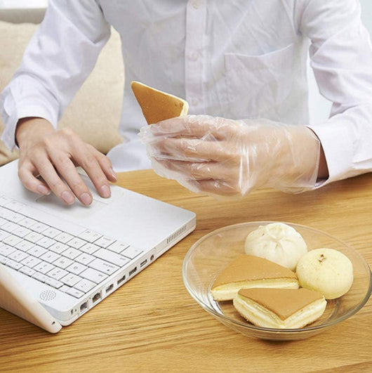 Guantes Desechables de Plástico PE Transparentes para Alimentos y Servicios Profesionales