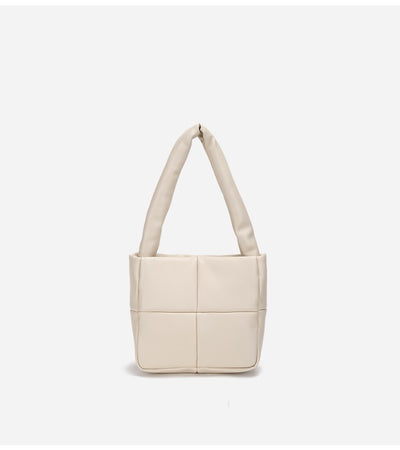 Bolso de Mano Elegante en Cuero Suave con Diseño Acolchado - Image 13