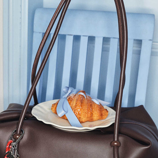 Bolso de Cuero para Viajes con Capacidad Expandible - Diseño Versátil para Mujer - Image 4
