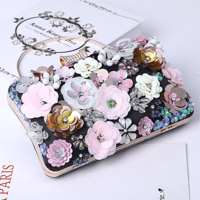 Bolso Elegante para Mujer con Bordado Floral Artesanal - Image 2