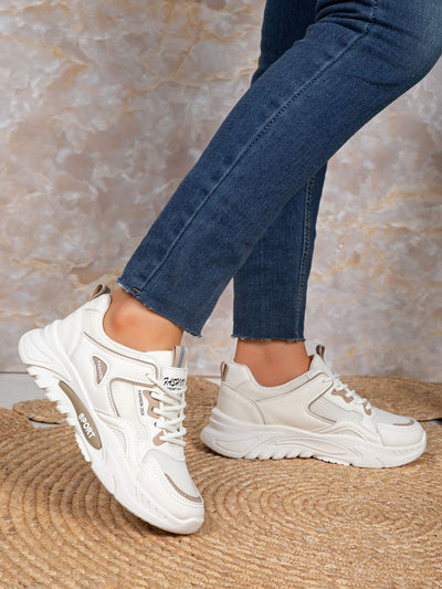 Zapatilla Deportiva Elevada con Malla Transpirable y Plataforma Versátil - Image 7