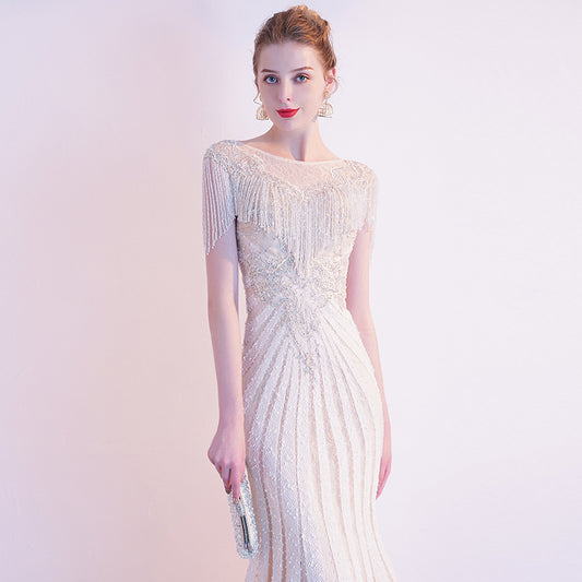 Vestido de Noche Champagne Elegante Premium