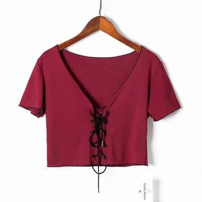 Blusa Corta con Nudo Frontal y Escote en V - Image 16