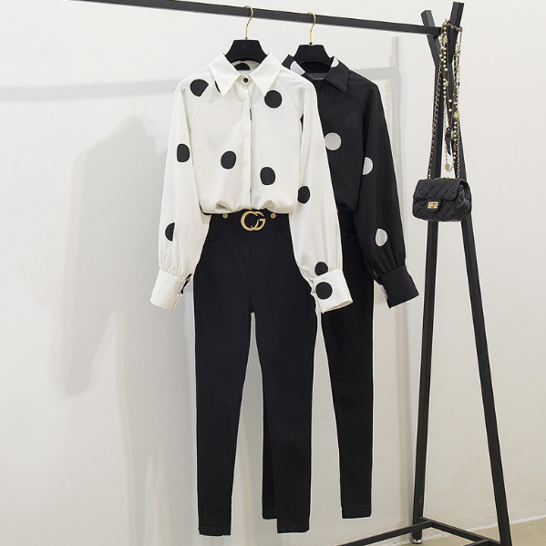 Conjunto Elegante: Blusa de Gasa y Pantalón Talle Alto