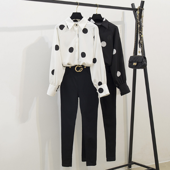 Conjunto Elegante: Blusa de Gasa y Pantalón Talle Alto