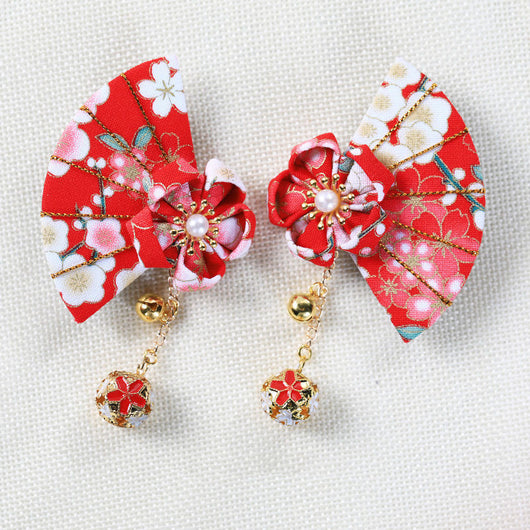Pasador Floral Japonés Sakura con Cascabeles - Image 4