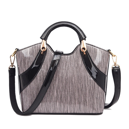 Bolso Bandolera de Cuero Charol con Lentejuelas y Hombro Único