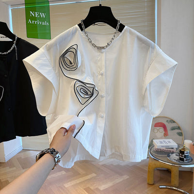 Blusa Blanca de Lujo Minimalista con Diseño Tridimensional en Rosa - Image 3