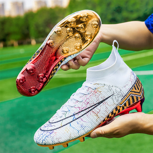 Botines de Fútbol Profesionales con Suela Dorada para Pasto Sintético - Image 6