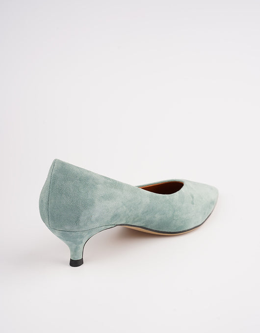 Zapato Stiletto de Punta Fina con Boca V en Ante - Comodidad Premium - Image 12