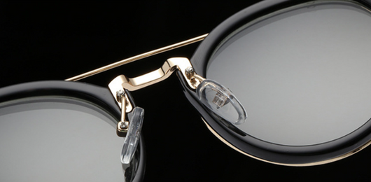 Round frame sunglasses with light blue mirrored lenses and a gold-tone metal frame, featuring a double bridge. - Image 18