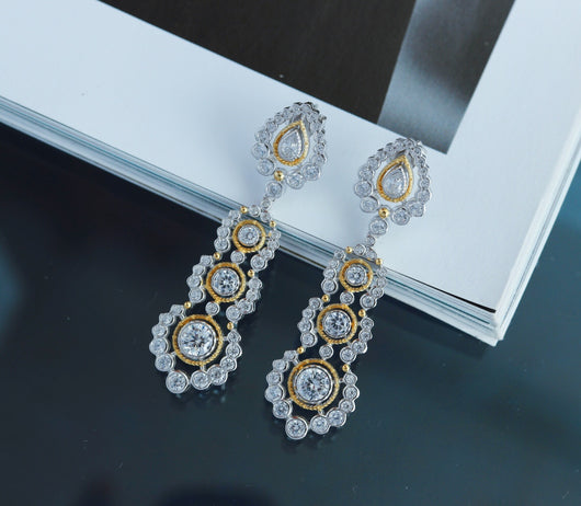 Aretes de Lujo Ligero en Plata 925 con Baño de Oro y Circonitas Brillantes - Image 4