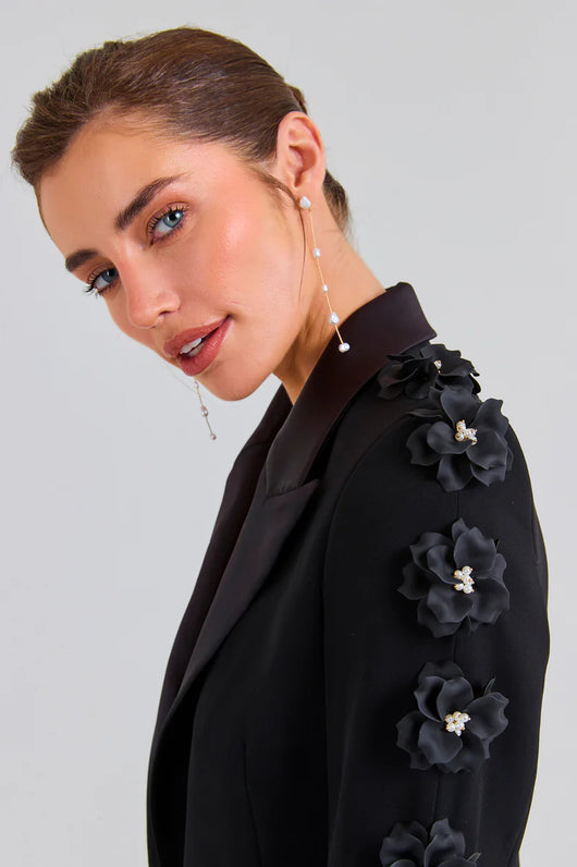 Conjunto Elegante de Dos Piezas con Flores para Mujer - Image 12