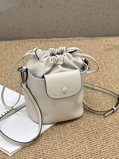 Bolsa Crossbody Bucket con Cordón Cortex para Mujer - Image 9