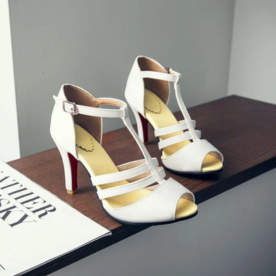 Sandalias Romanas Talla Grande con Tacón Alto y Cortes Laterales - Image 12