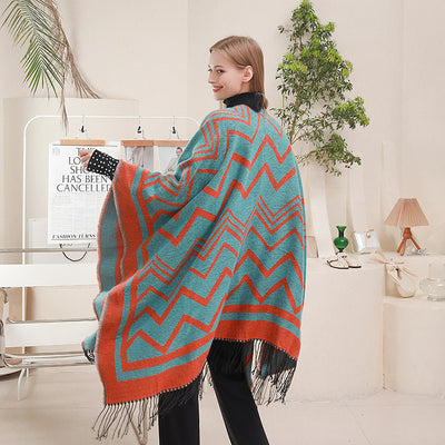 Chal Poncho con Abertura Lateral y Patrón Espiga Elegante - Image 4