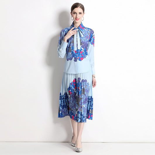 Conjunto Elegante: Blusa con Lazo y Falda Plisada - Image 4
