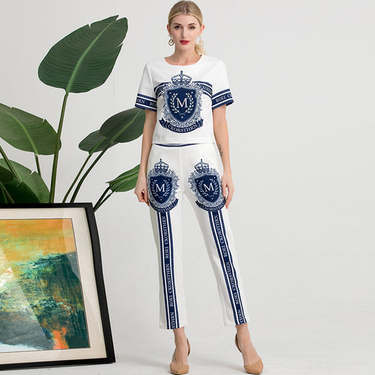 Conjunto Elegante: Blusa Corta con Tachuelas y Diamantes + Pantalón con Bolsillos - Image 8