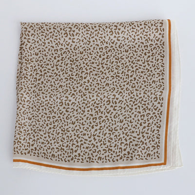 Pañuelo de Seda Artificial Estampado Leopardo - Image 6