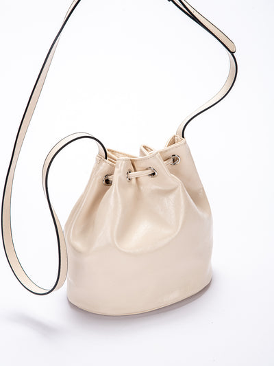 Bolso Bandolera Bucket con Remaches en Ante - Image 12
