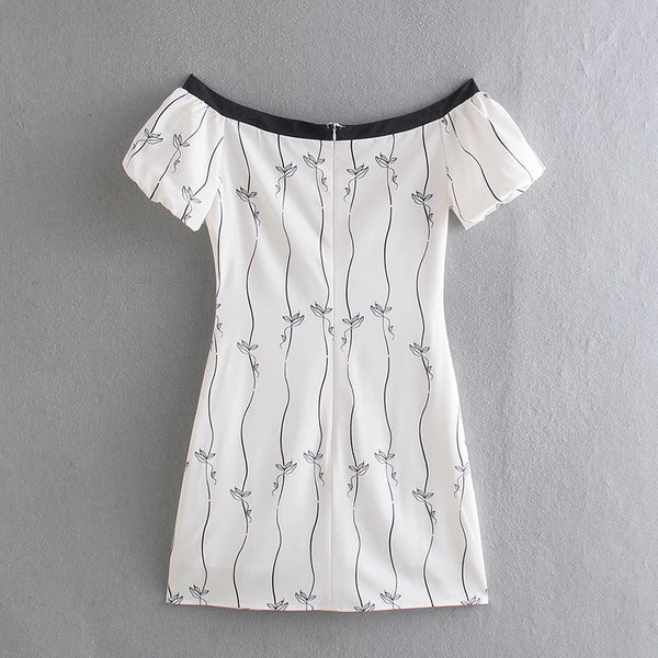 Vestido Slim Elegante con Detalles de Costuras en Contraste