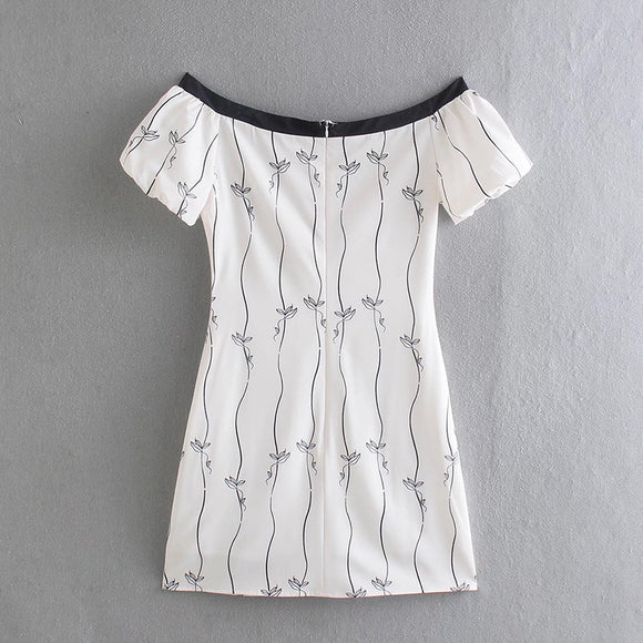 Vestido Slim Elegante con Detalles de Costuras en Contraste