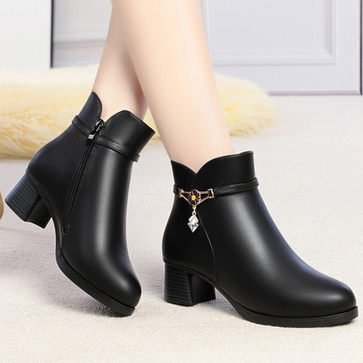 Botas Cortas de Cachemira y Cuero para Otoño e Invierno - Image 6