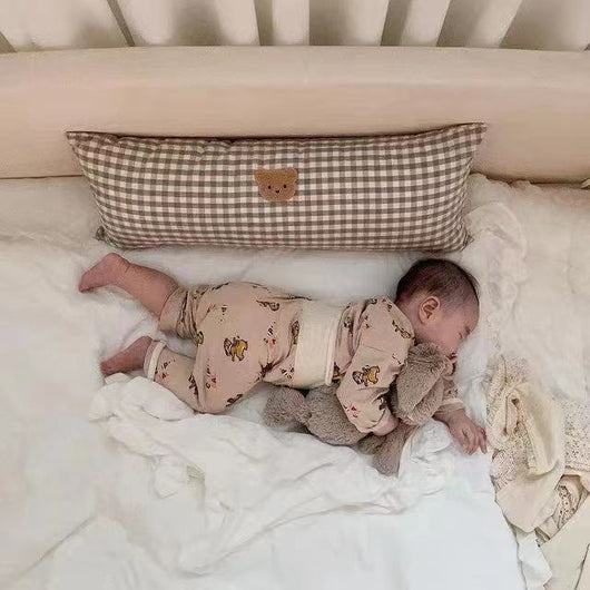 Almohada Protectora Antigolpes para Bebé con Diseño Cuadros y Osito