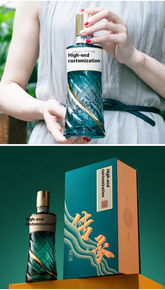 Caja de Licor con Diseño Floral Dorado y Seda Estampada - Image 9