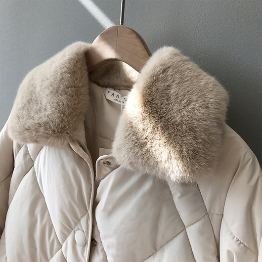 Chaqueta Acolchada para Mujer con Cuello de Piel y Diseño Rombo - Image 24