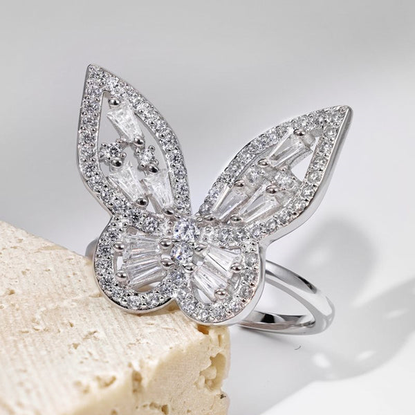 Anillo de Plata 925 con Mariposa de Circonitas y Diamantes Incrustados