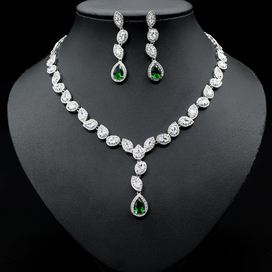 Conjunto de Collar, Aretes y Pulsera de Circonia Cúbica - Joyería Nupcial Elegante - Image 2
