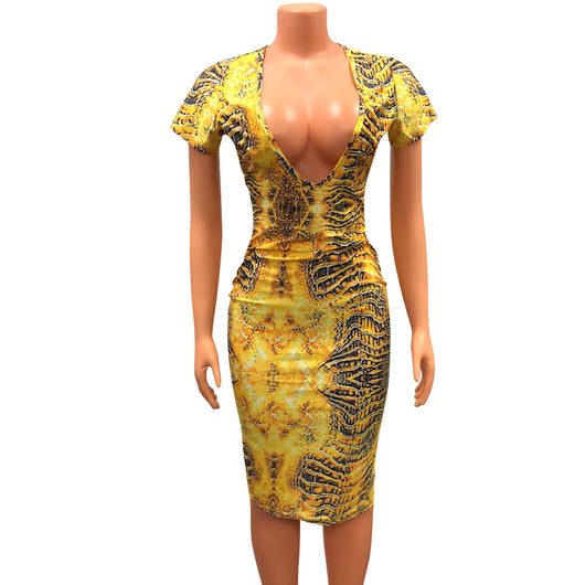 Vestido Corto Escote Profundo con Estampado y Manga Corta - Image 9