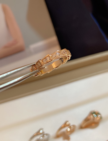 Anillo de Serpiente con Diamantes - Diseño Moderno para Dedo Índice - Image 18