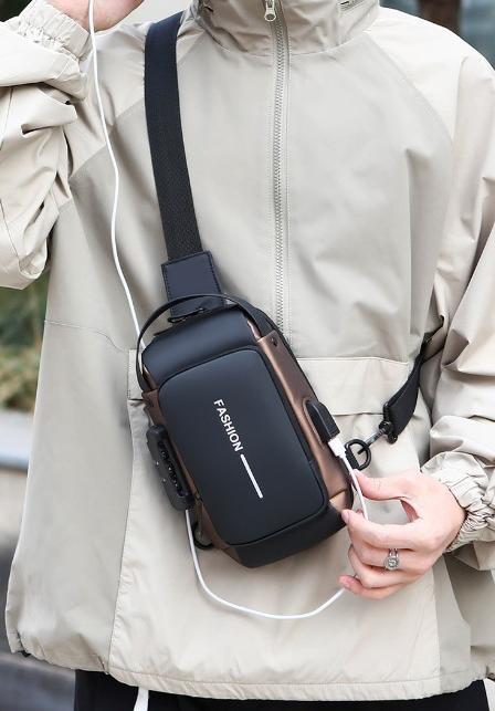 Bolsa de Pecho para Hombre - Bandolera Impermeable y Resistente - Image 9