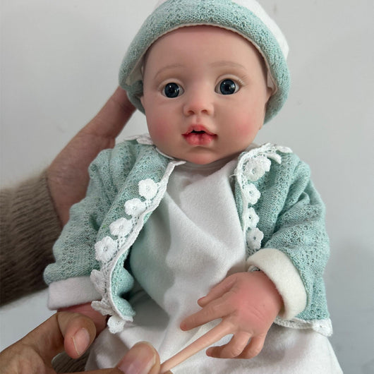 Muñeca Reborn de Silicona Realista que Bebe y Orina - Image 10