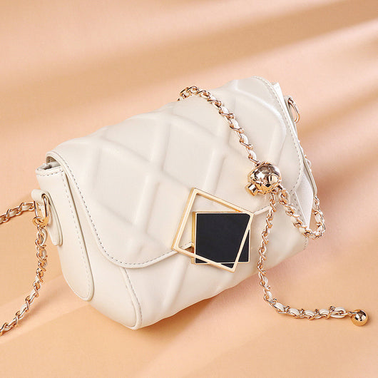 Bolsa Mensajera de Cuero para Mujer - Diseño Elegante en Piel de Res - Image 9