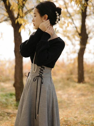 Conjunto Ejecutivo Falda Cuadrille con Corbatas Dobles para Mujer - Image 9