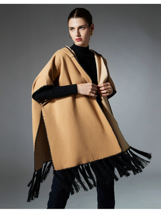 Poncho Hoodie con Borlas - Abrigo Versátil para Otoño e Invierno - Image 8