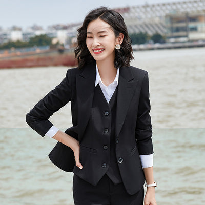 Blazer Ejecutivo Minimalista para Mujer - Image 19