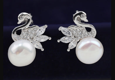 Aretes de Plata S925 con Perla de Agua Dulce Diseño Cisne - Image 6