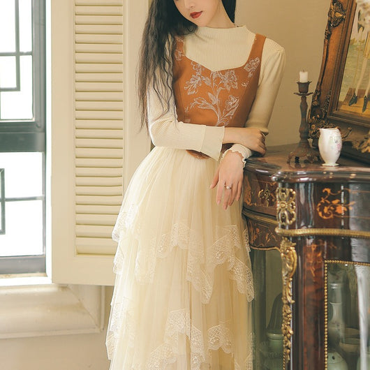 Vestido Tejido con Detalle de Encaje y Delantal Cosido - Image 11