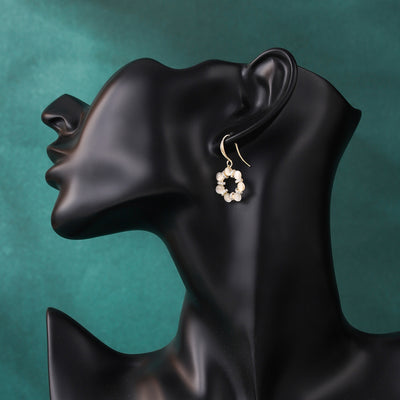 Aretes de Diseño Premium con Acabado Elegante - Image 9