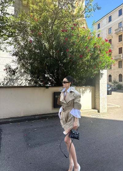 Short Estilo Trench Coat Clásico Británico Cintura Ajustada Caqui Claro - Image 25