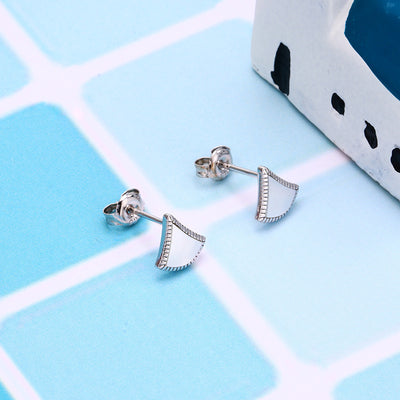 Aretes de Concha Blanca con Personalidad Simple para Mujer - Image 6