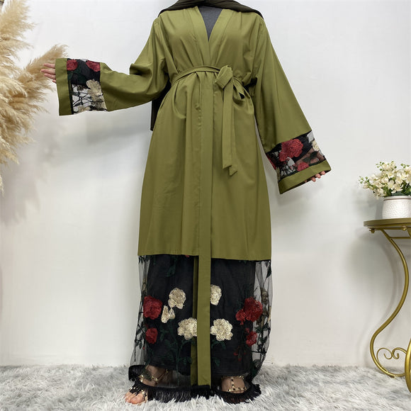 Cardigan Bata de Patchwork con Bordado Elegante