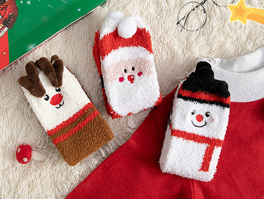 Calcetines Navideños Infantiles de Felpa Coral Antideslizantes con Diseños de Reno, Papá Noel y Muñeco de Nieve - Image 9
