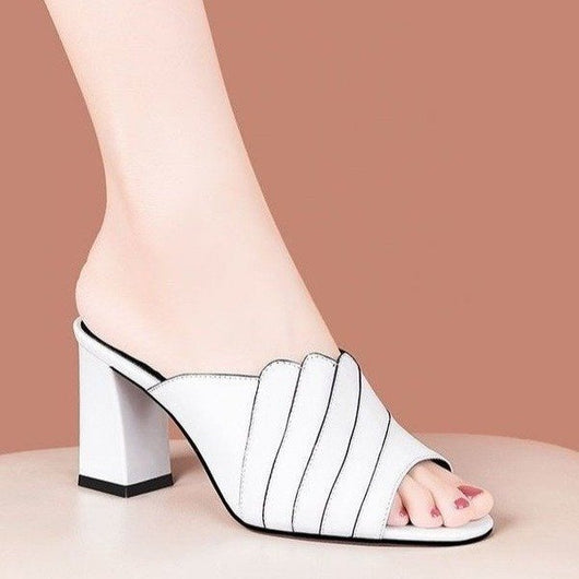 Sandalias de Cuero para Mujer con Tacón Grueso y Punta Abierta - Image 10