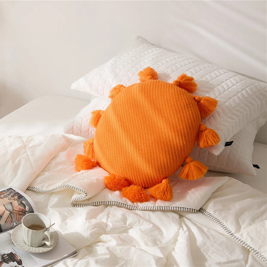Cojín Nórdico con Borlas para Cama, Sofá y Mesita de Noche - Image 12
