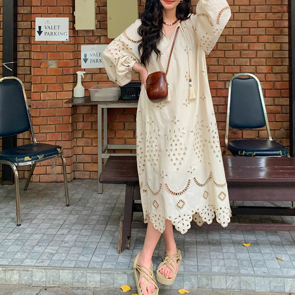 Vestido Maxi Boho Étnico de Lino con Bordados, Escote V Blanco
